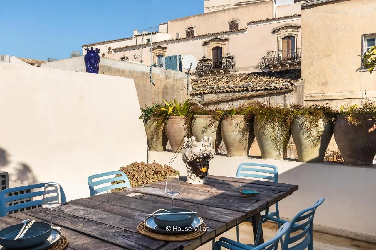 House&Villas - Terrazza Di Erika Noto Apartment
